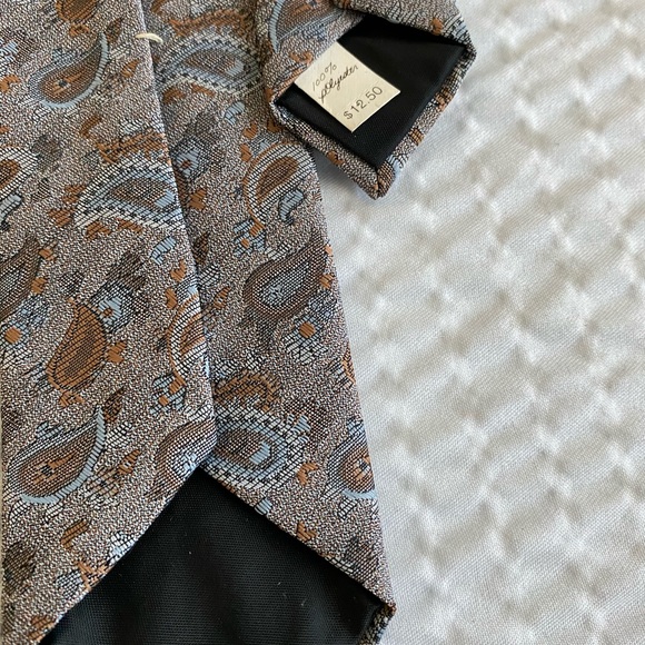 Men’s Vintage Skinny Gray Paisley Print Tie New - Picture 2 of 2